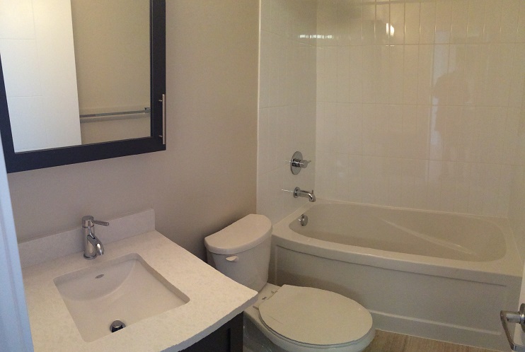 bathroom with bathtub